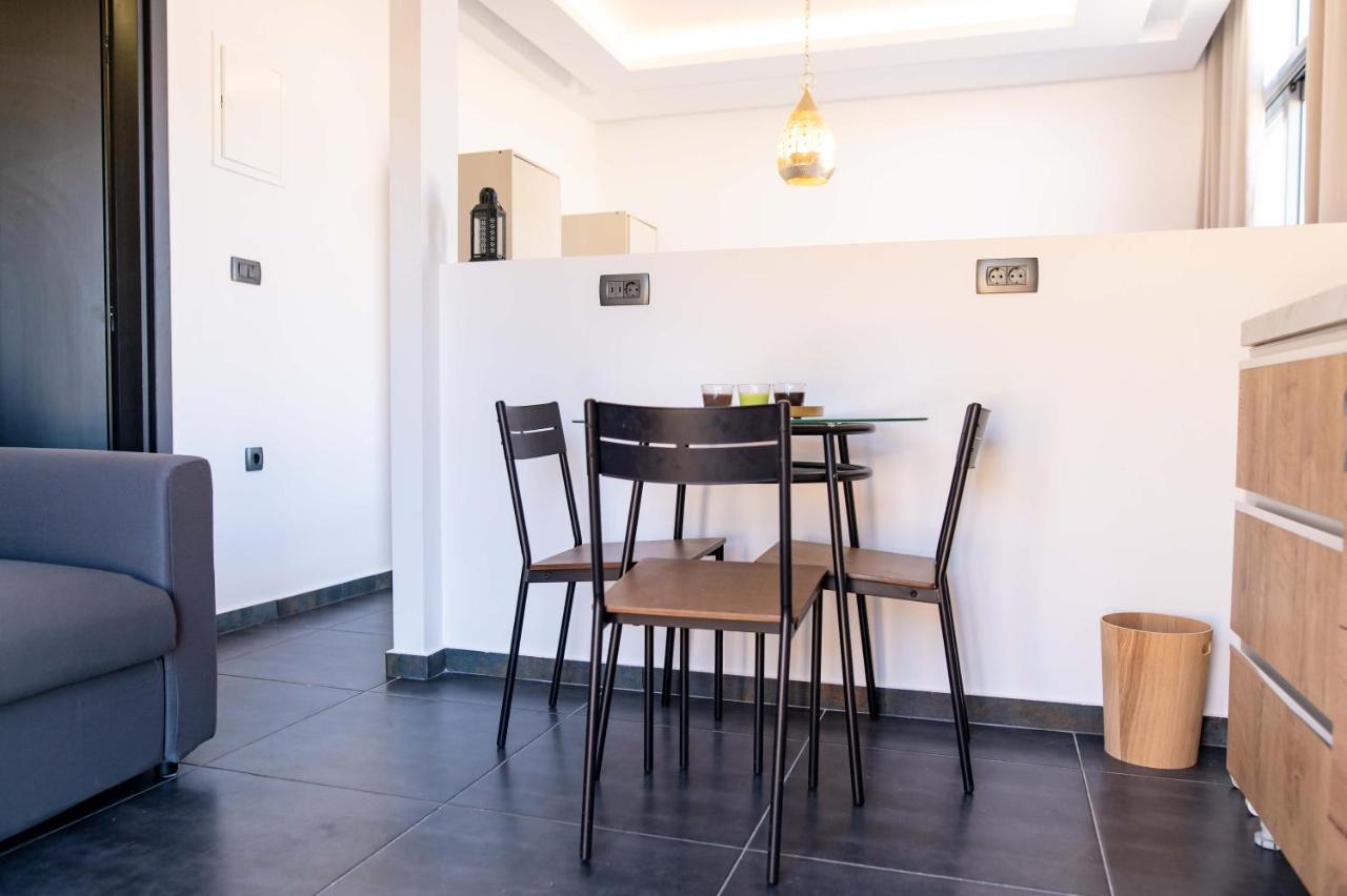 Beach Front Apartments 2-3-4 Elaionas  ภายนอก รูปภาพ