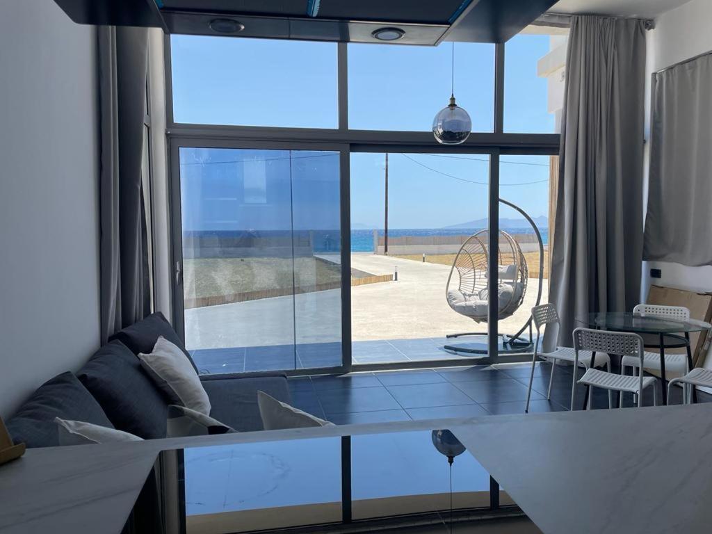 Beach Front Apartments 2-3-4 Elaionas  ภายนอก รูปภาพ